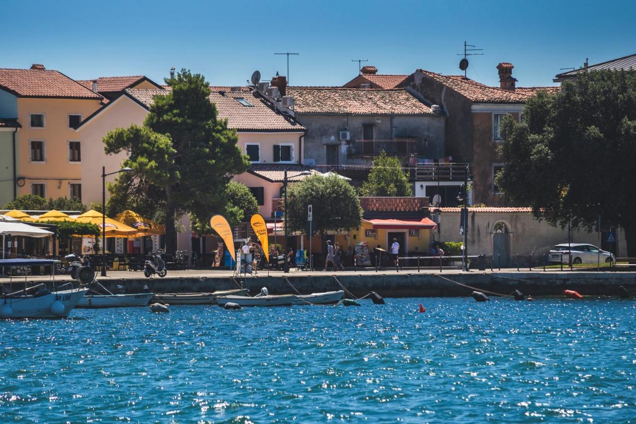 Vinea Apartmani Umag, Ulica G Garibaldia 2 Esterno foto