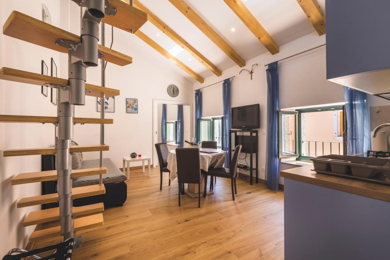 Vinea Apartmani Umag, Ulica G Garibaldia 2 Esterno foto